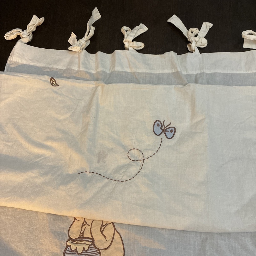 VTG Disney Classic Winnie the Pooh Crib Comforter Blanket 4x3 & Curtains Set - Picture 9 of 9